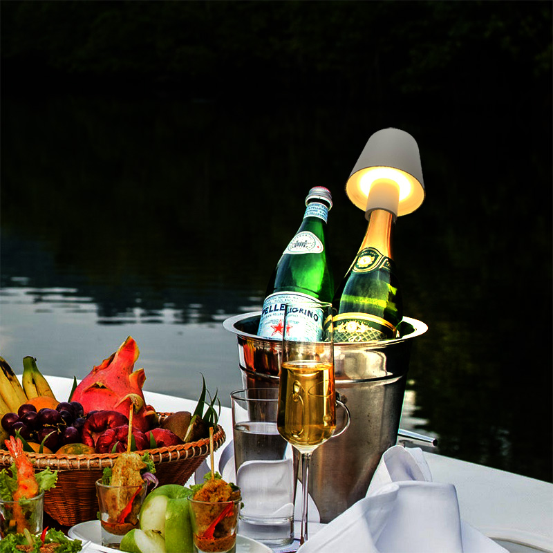 Wiederaufladbare dimmbare Wein – Glass Bed Bewertung und Preis
